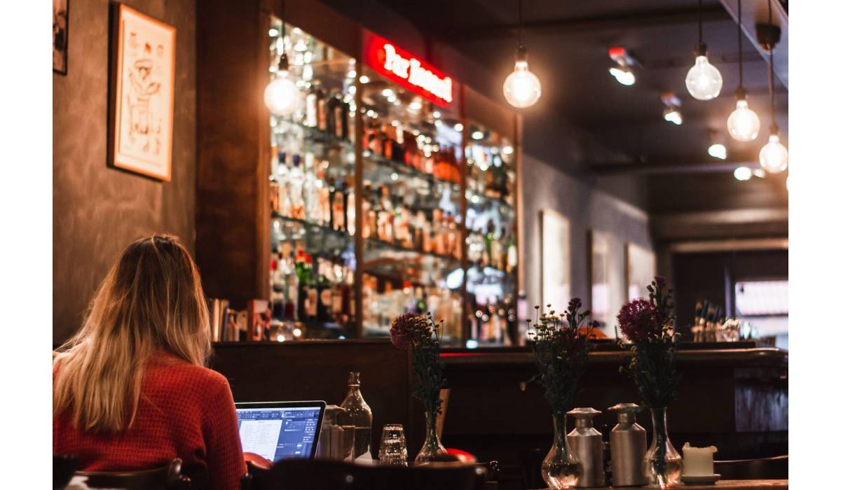 15 Hotel Booking Tips To Help You Cut Costs While Making Reservations